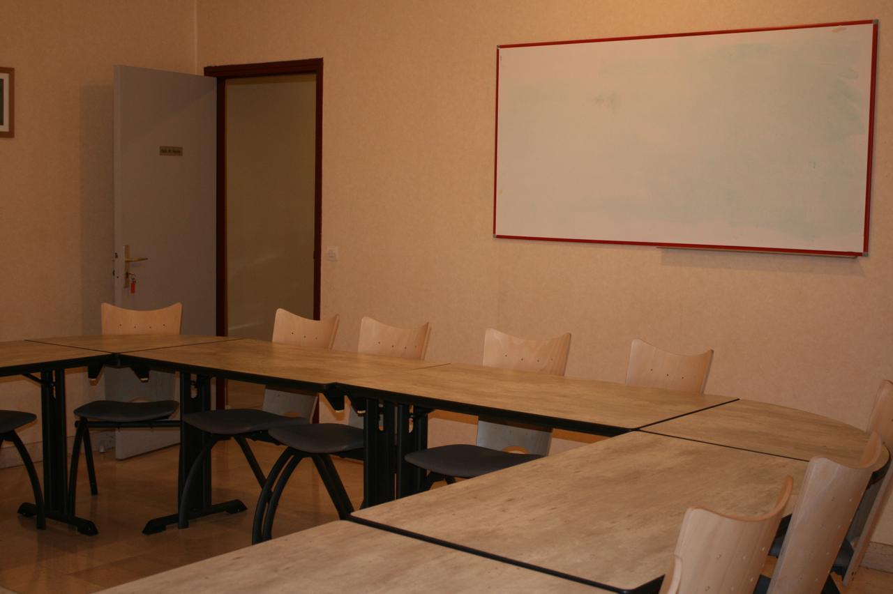Residence Universitaire Lanteri フォントネー・オー・ローズ エクステリア 写真
